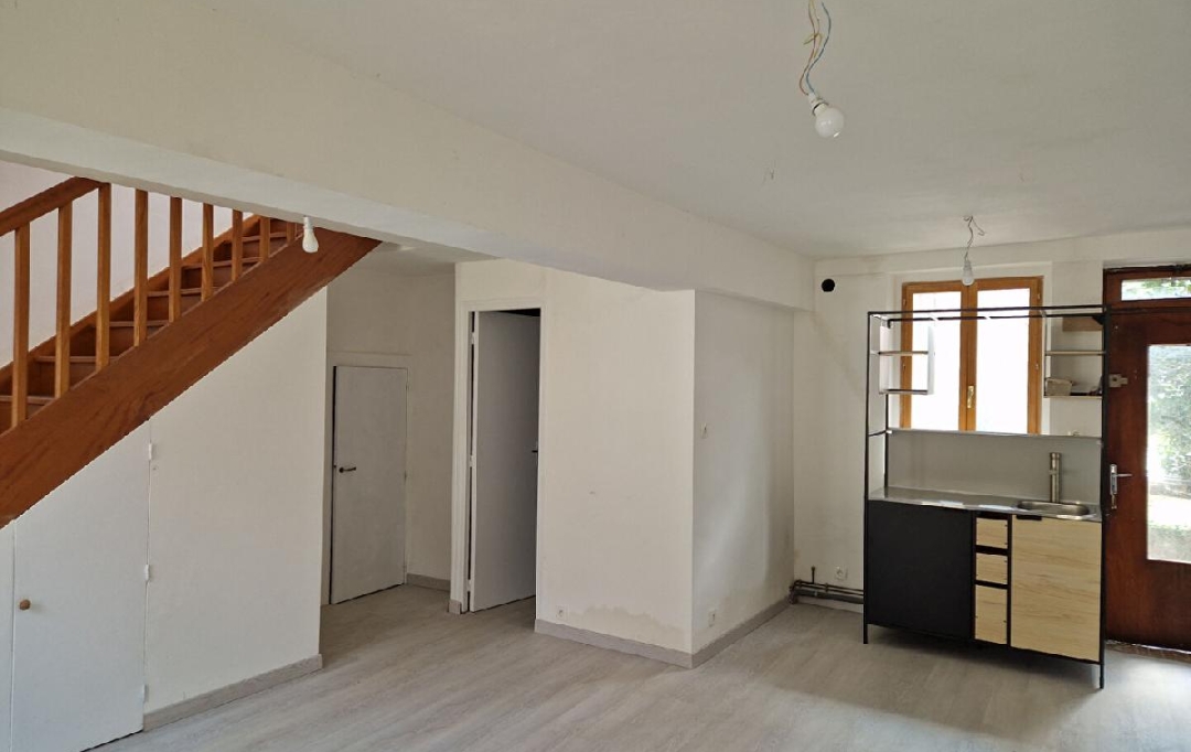 L'IMMOBILIER A LA LOUPE : Maison / Villa | SAINT-VICTOR-DE-BUTHON (28240) | 40 m2 | 400 € 