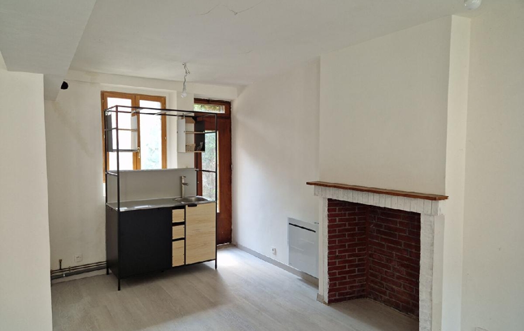 L'IMMOBILIER A LA LOUPE : Maison / Villa | SAINT-VICTOR-DE-BUTHON (28240) | 40 m2 | 400 € 