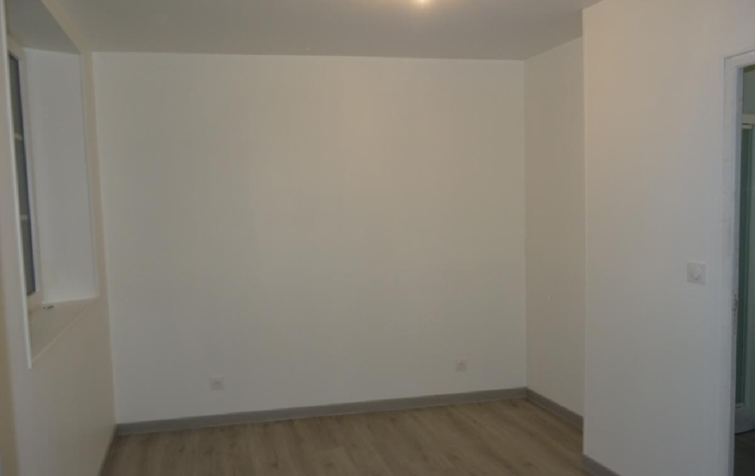 L'IMMOBILIER A LA LOUPE : Appartement | LA LOUPE (28240) | 35 m2 | 425 € 