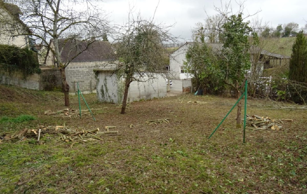 L'IMMOBILIER A LA LOUPE : Terrain | CONDEAU (61110) | 452 m2 | 24 000 € 